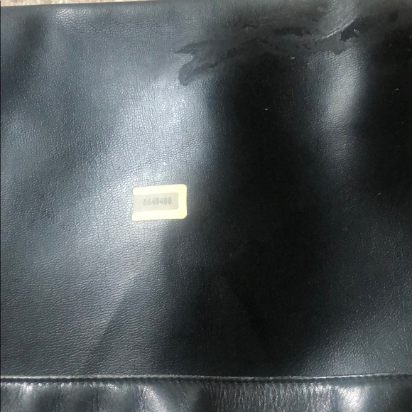 VINTAGE CHANEL BLACK JUMBO QUILTED TOTE - Picture 7 of 8